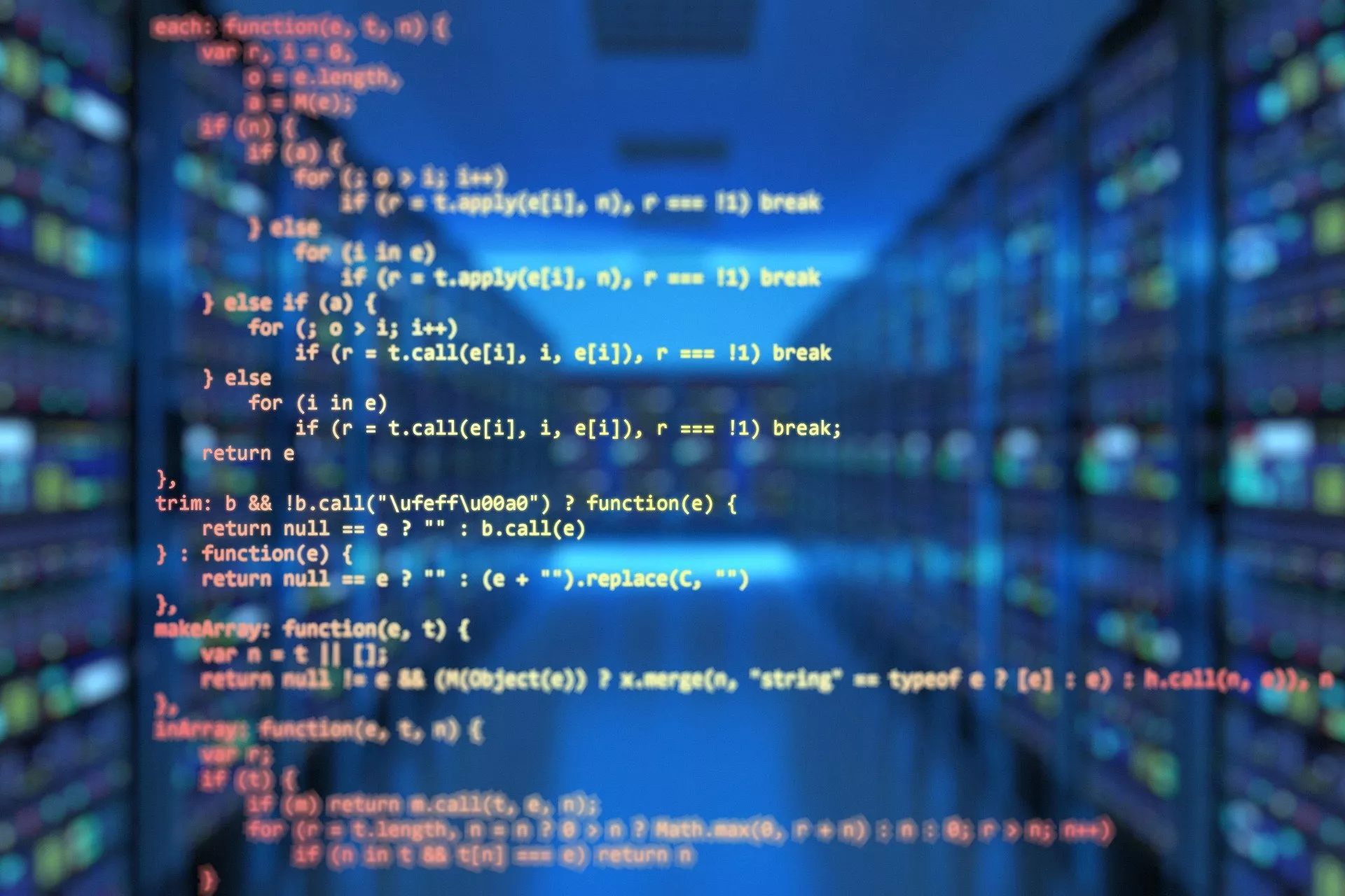Nuestro equipo trabajando en soluciones digitales